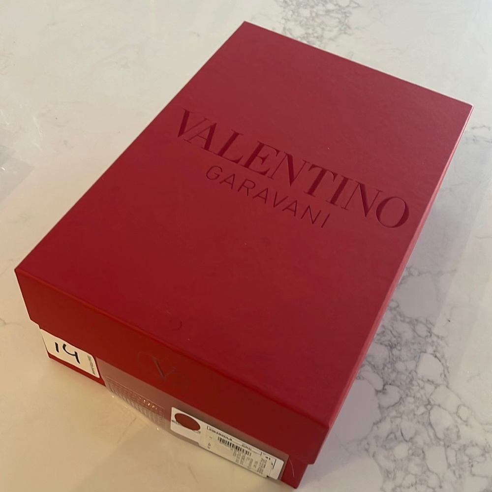 Valentino box with dust bag